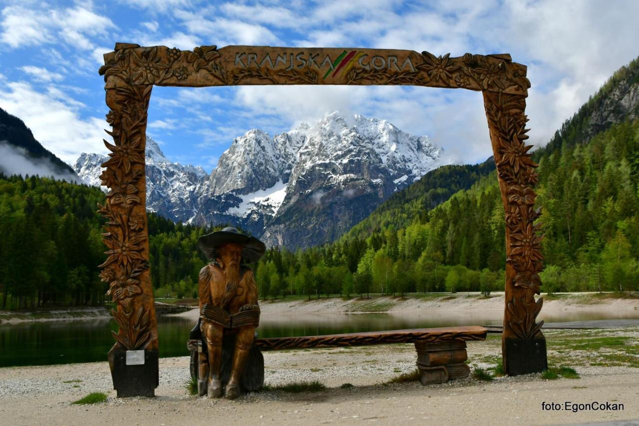 Апартаменти Mountain Charm Кранська Гора Екстер'єр фото
